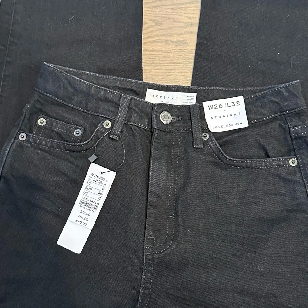 🚨FINAL SALE! PRICE IS FIRM🚨NWT TopShop Black Straight Leg Jeans - Picture 4 of 5